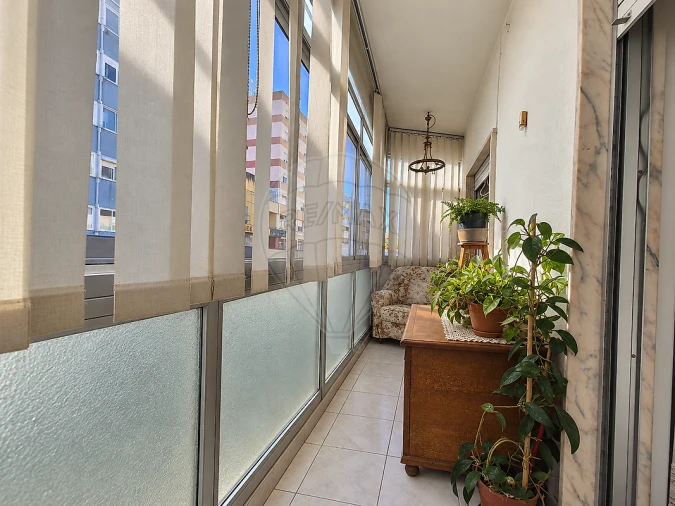 Apartamento T3 para Venda em Póvoa de Santa Iria e Forte da Casa Foto 31