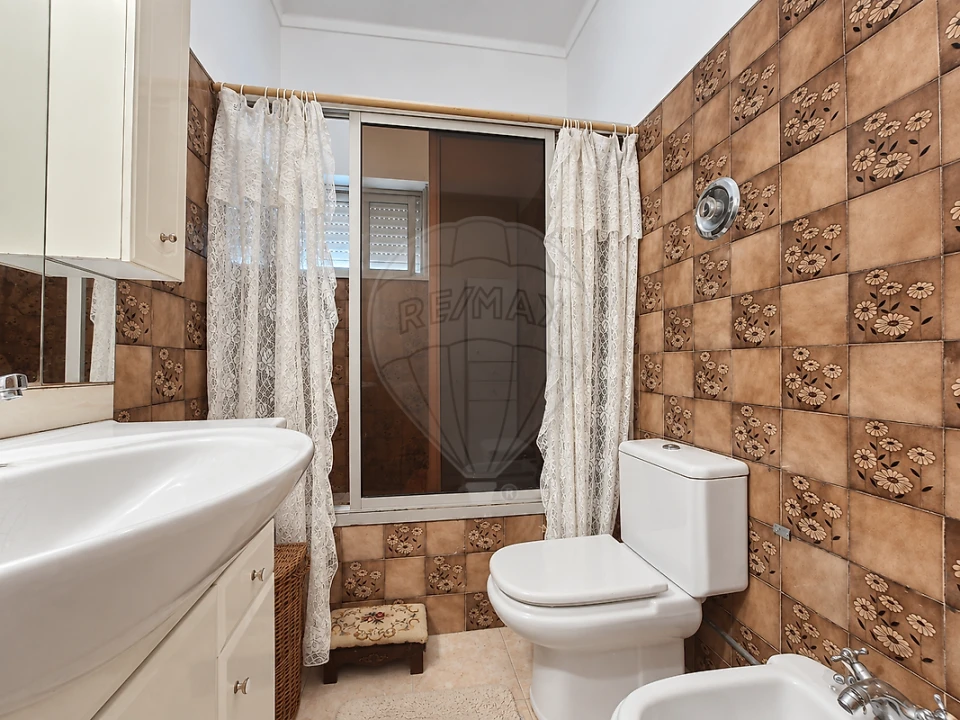 Apartamento T3 para Venda em Póvoa de Santa Iria e Forte da Casa Foto 26