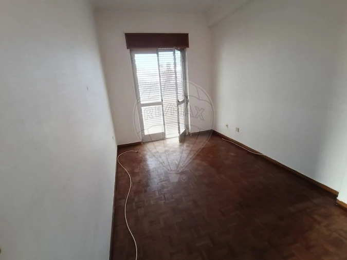 Apartamento T2 para Venda em Póvoa de Santa Iria e Forte da Casa Foto 12