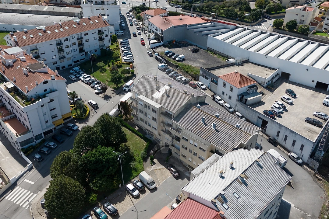 Apartamento T3 para Venda em Vilar de Andorinho Foto 33