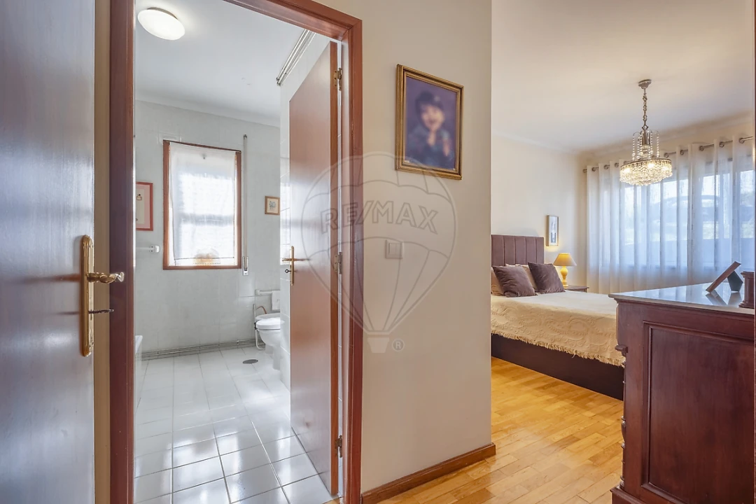 Apartamento T3 para Venda em Vilar de Andorinho Foto 27