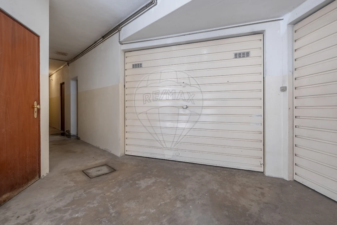 Apartamento T3 para Venda em Vilar de Andorinho Foto 31