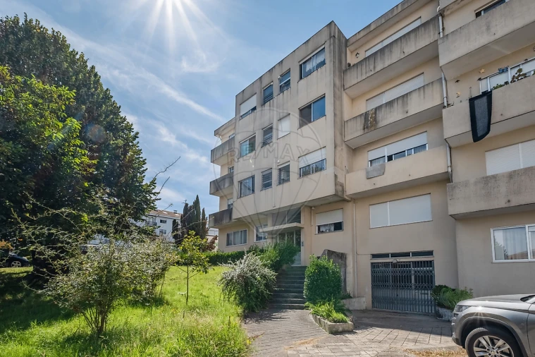 Apartamento T3 para Venda em Vilar de Andorinho Foto 3