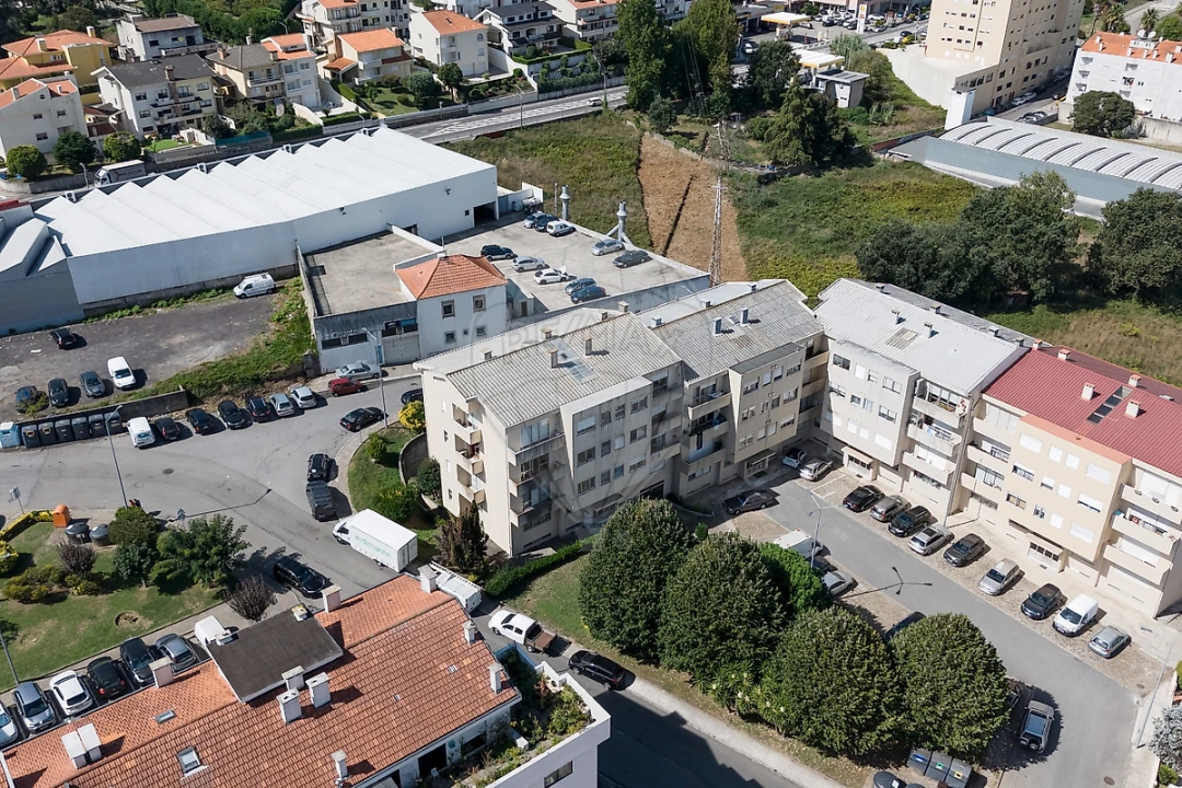Apartamento T3 para Venda em Vilar de Andorinho Foto 34