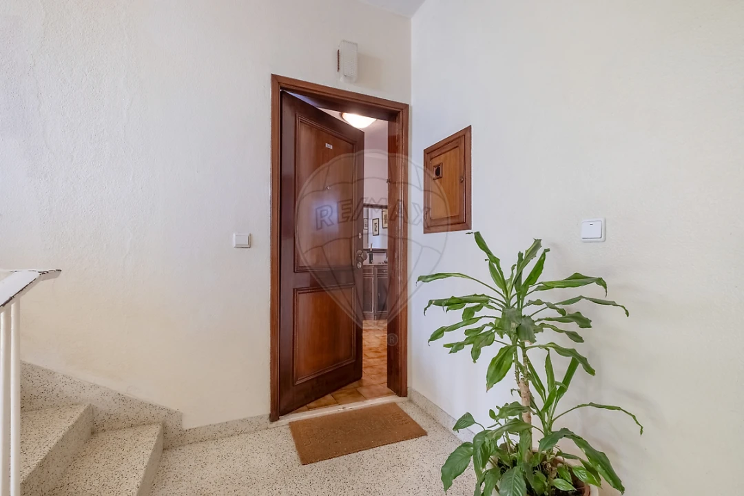 Apartamento T3 para Venda em Vilar de Andorinho Foto 4