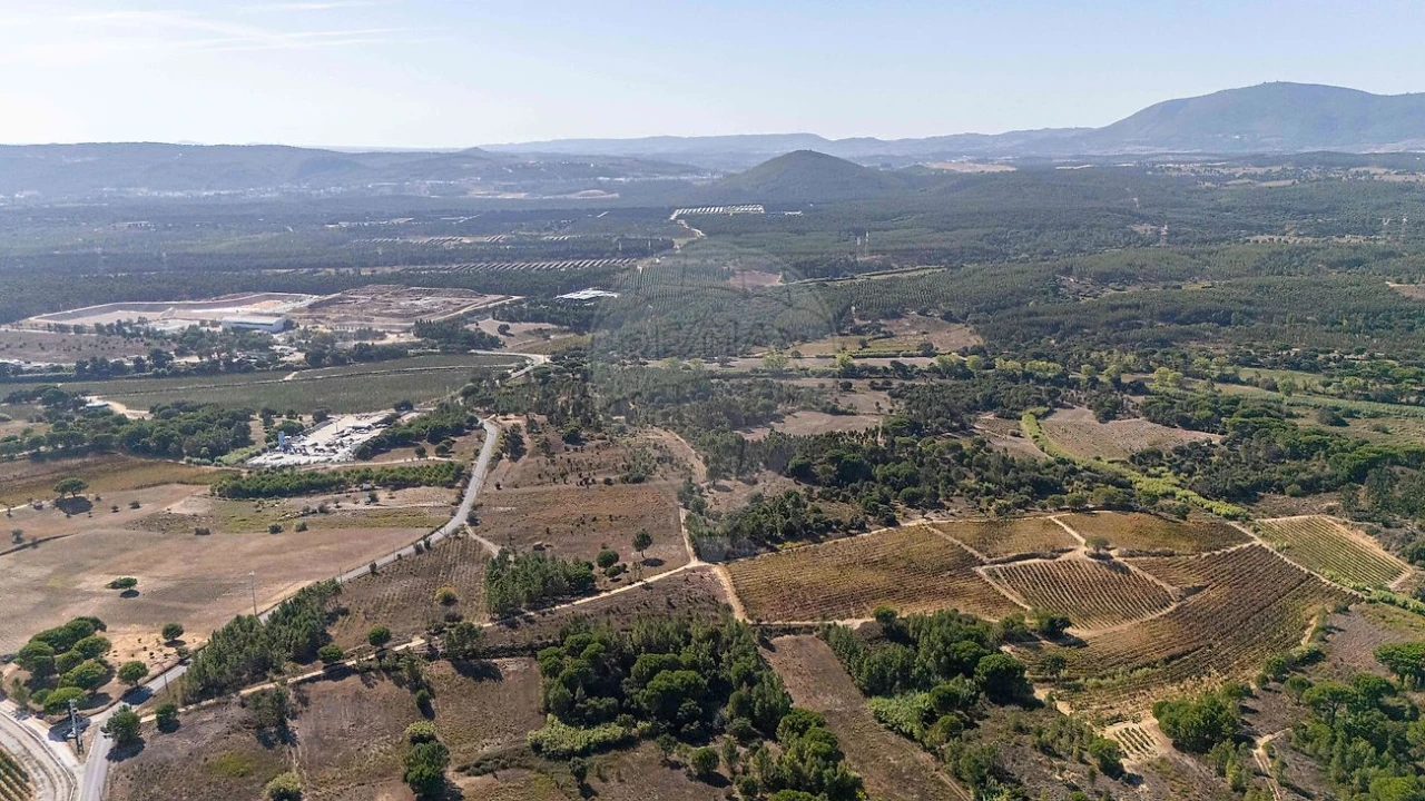 Terreno para Venda em Ota Foto 11