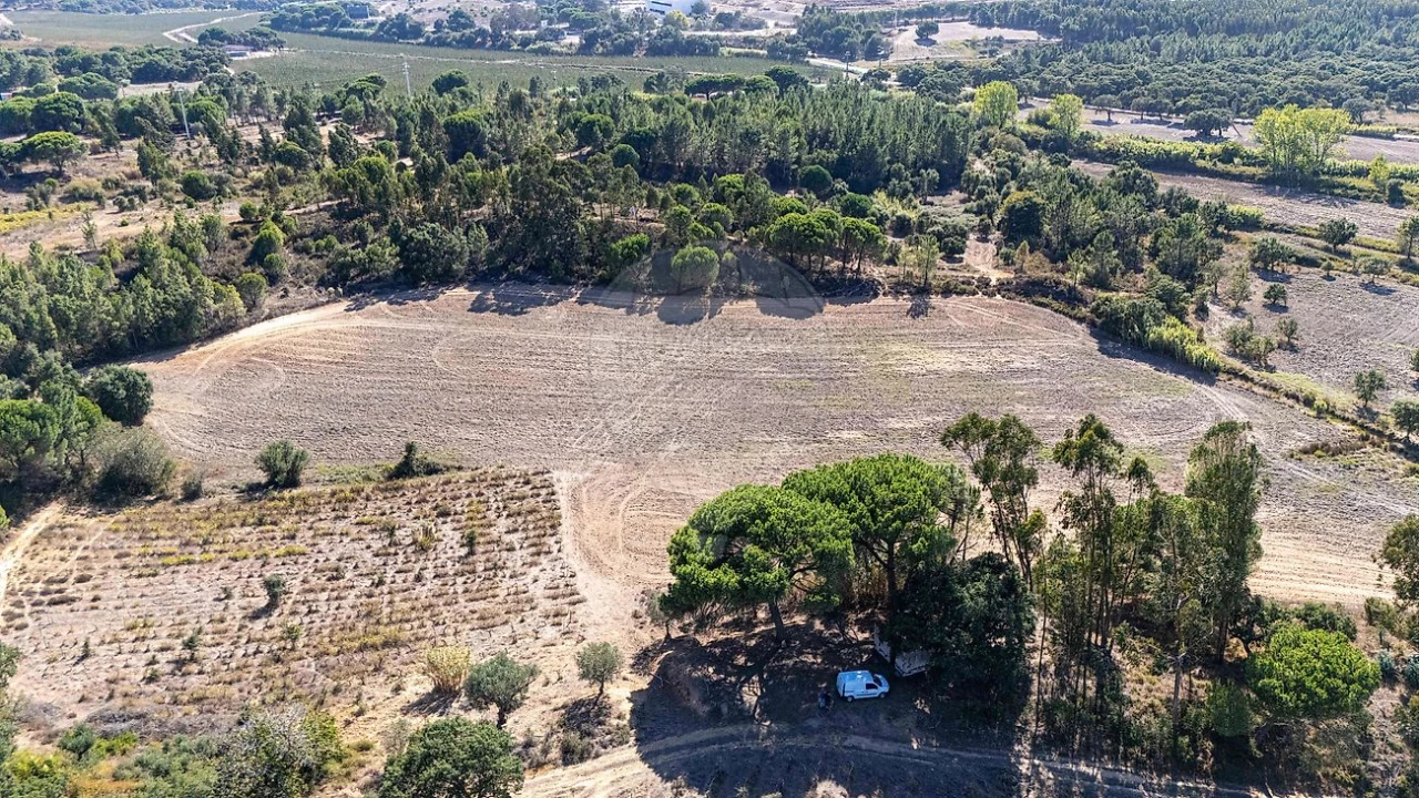 Terreno para Venda em Ota Foto 12