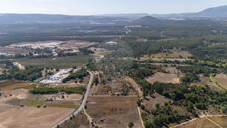 Terreno para Venda em Ota Foto 9