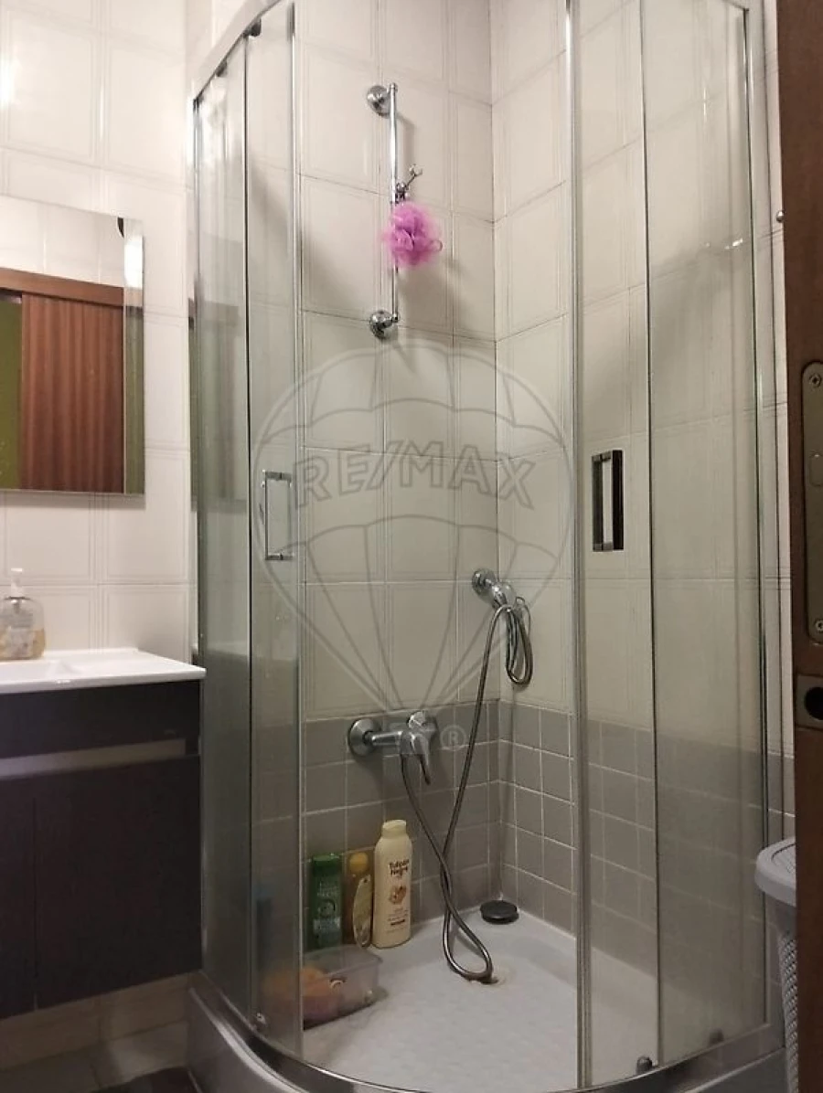 Apartamento T2 para Venda em Esmoriz Foto 11
