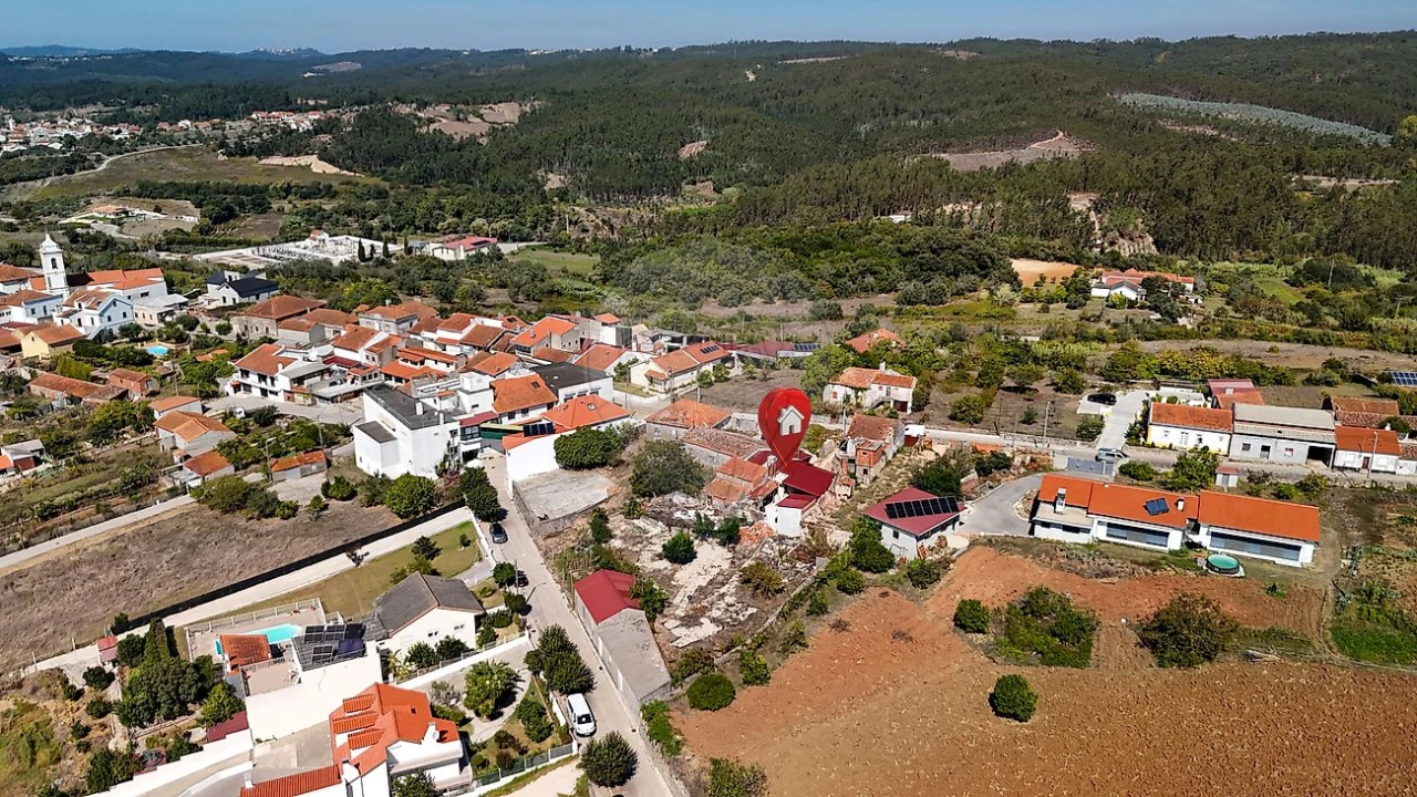 Moradia T2 para Venda em Vinha da Rainha Foto 1