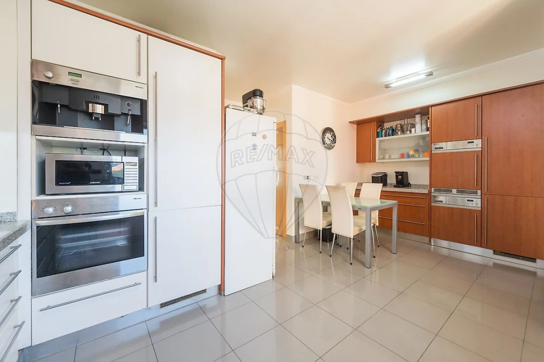 Apartamento T3 para Venda em Rio de Mouro Foto 15
