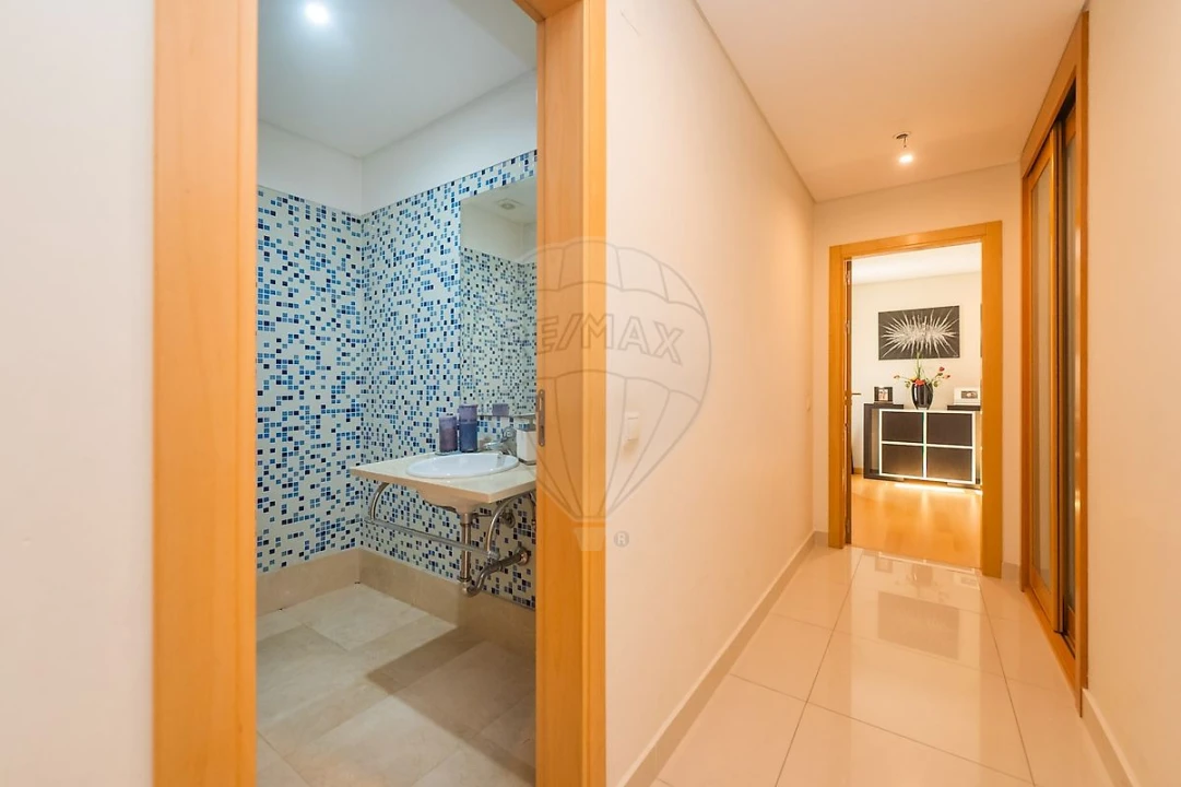 Apartamento T3 para Venda em Rio de Mouro Foto 21