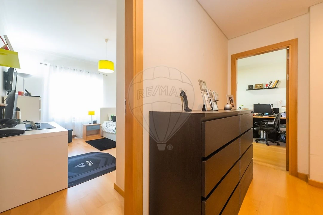 Apartamento T3 para Venda em Rio de Mouro Foto 28