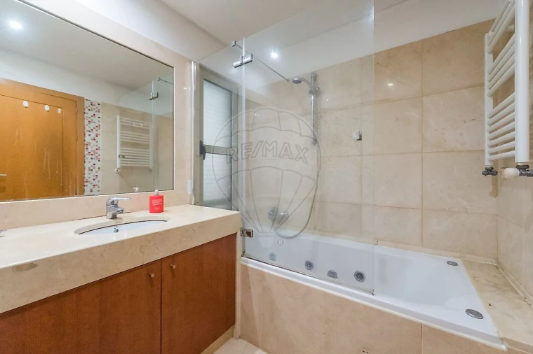 Apartamento T3 para Venda em Rio de Mouro Foto 35