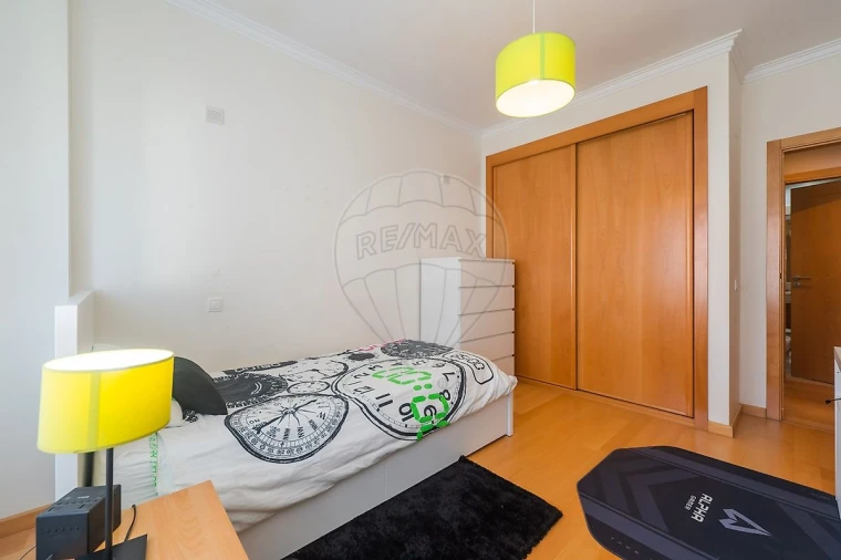Apartamento T3 para Venda em Rio de Mouro Foto 31