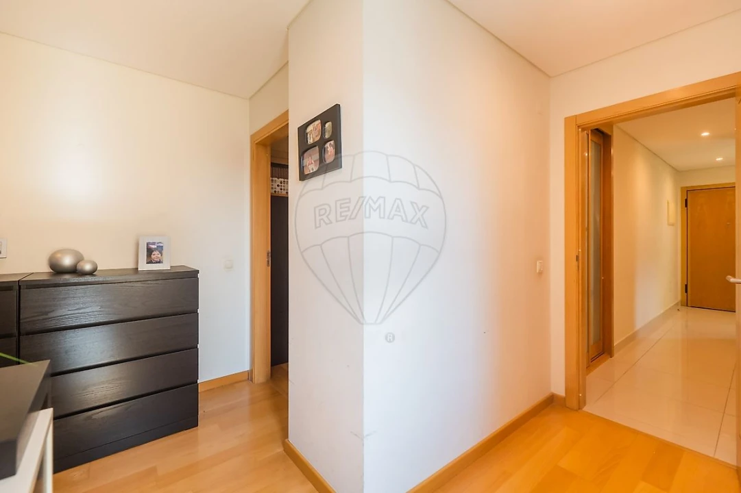 Apartamento T3 para Venda em Rio de Mouro Foto 24