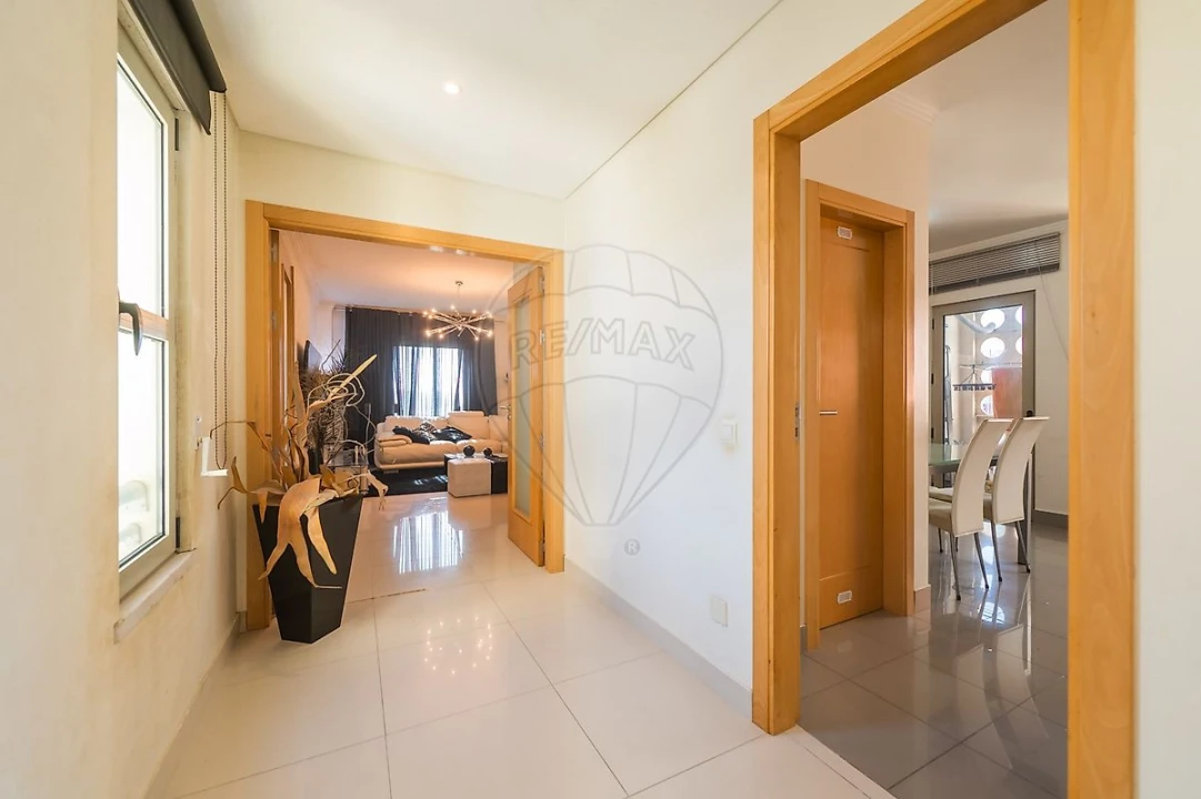 Apartamento T3 para Venda em Rio de Mouro Foto 20