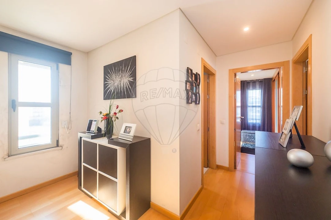Apartamento T3 para Venda em Rio de Mouro Foto 27