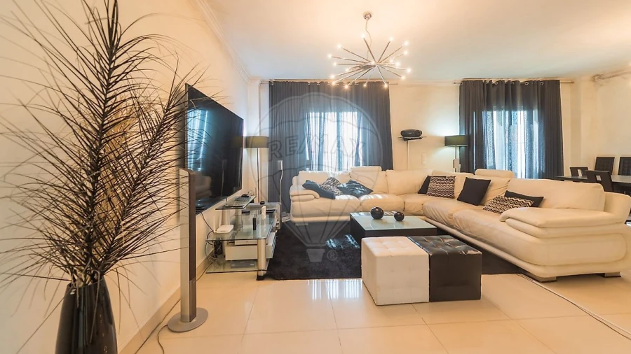 Apartamento T3 para Venda em Rio de Mouro