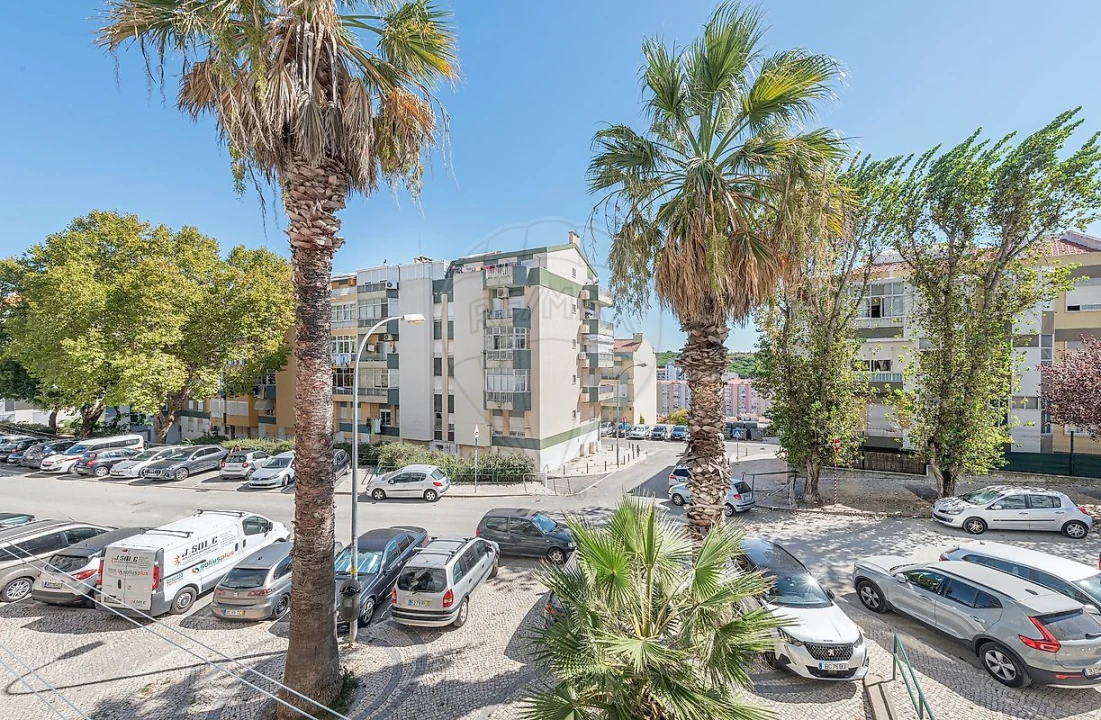 Apartamento T1 para Arrendamento em Algés, Linda-A-Velha e Cruz Quebrada-Dafundo Foto 21