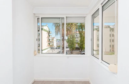 Apartamento T1 para Arrendamento em Algés, Linda-A-Velha e Cruz Quebrada-Dafundo