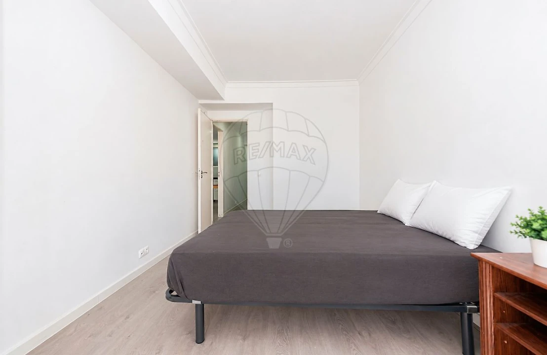 Apartamento T1 para Arrendamento em Algés, Linda-A-Velha e Cruz Quebrada-Dafundo Foto 9