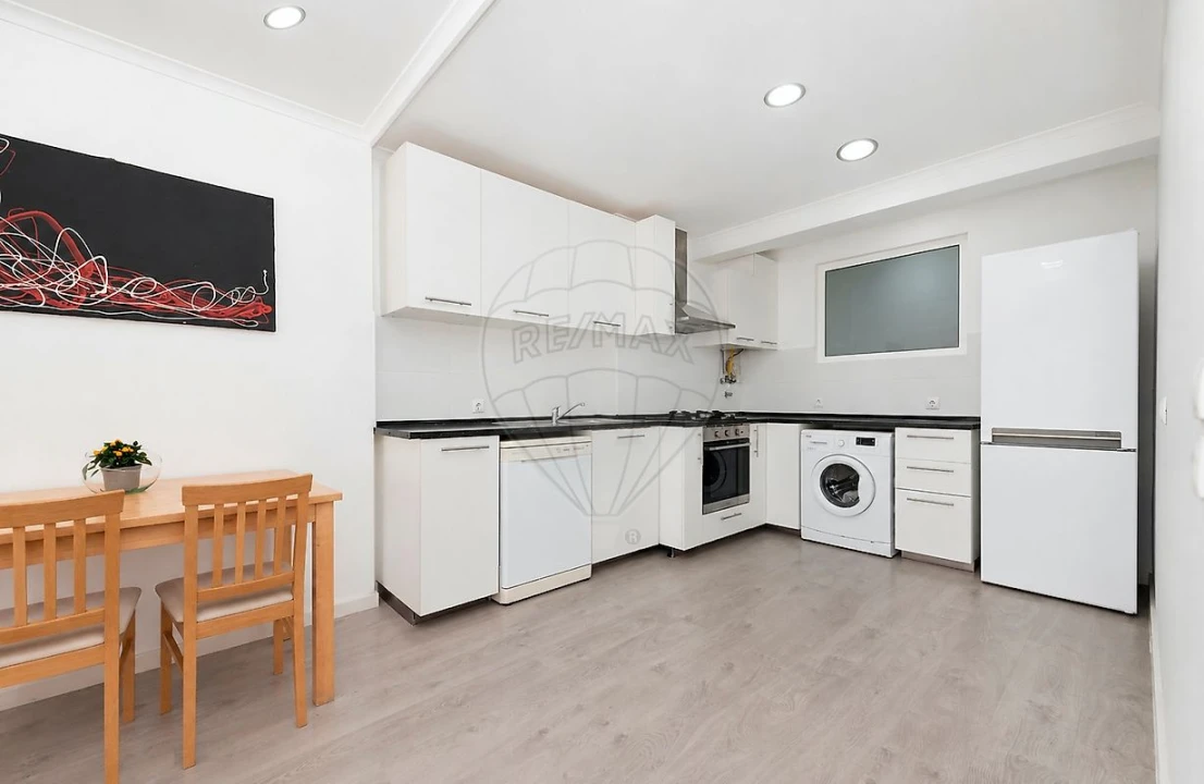 Apartamento T1 para Arrendamento em Algés, Linda-A-Velha e Cruz Quebrada-Dafundo Foto 3