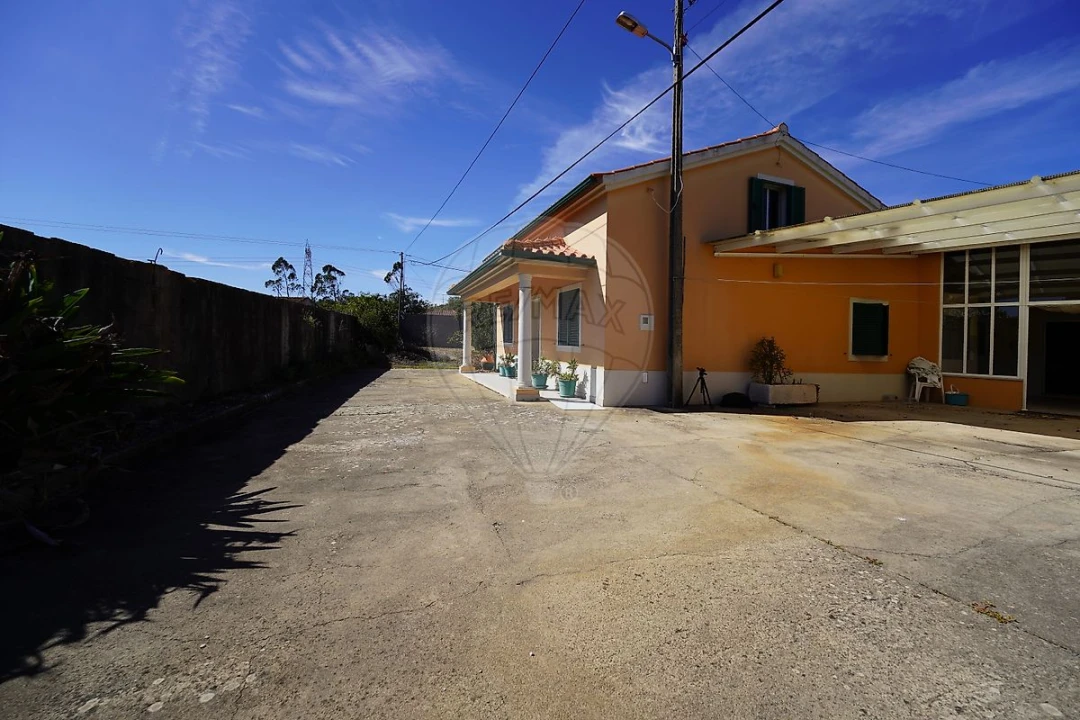 Moradia T3 para Venda em Benedita Foto 5