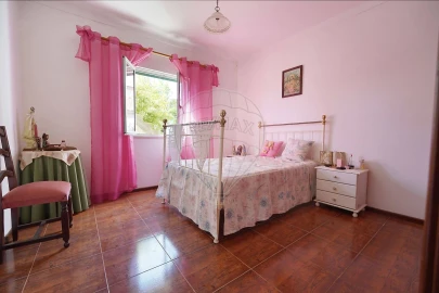 Moradia T3 para Venda em Benedita