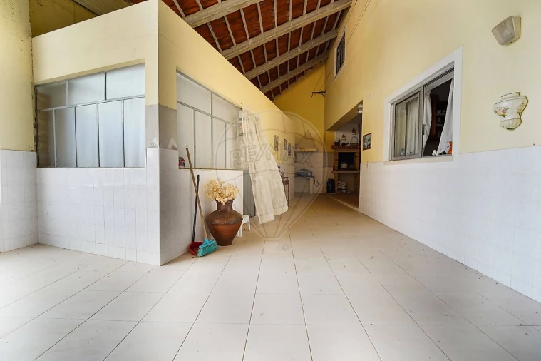 Moradia T3 para Venda em Benedita Foto 11