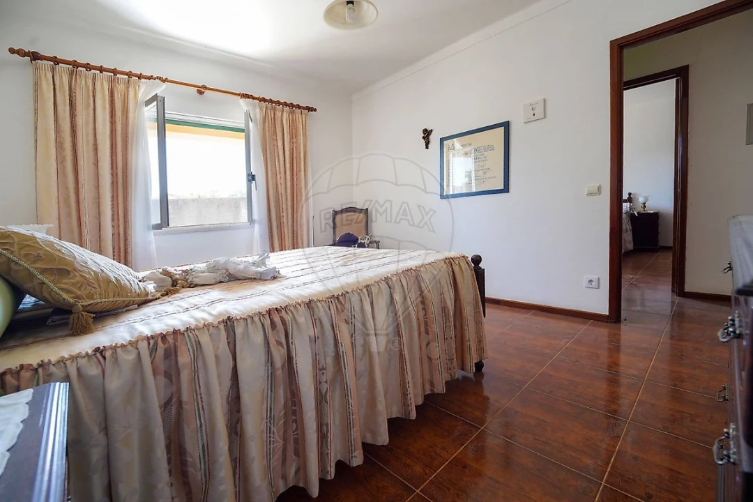 Moradia T3 para Venda em Benedita Foto 21