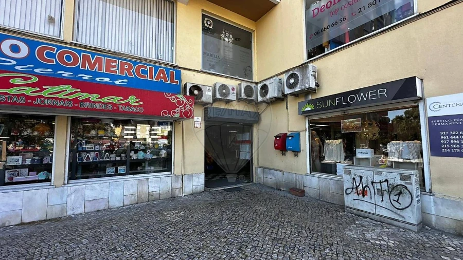 Loja para Venda em Corroios Foto 8