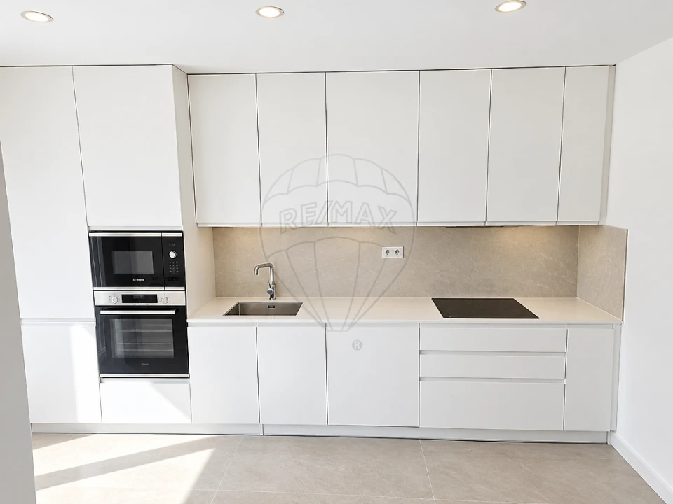 Apartamento T2 para Arrendamento em Almargem do Bispo, Pêro Pinheiro e Montelavar Foto 16