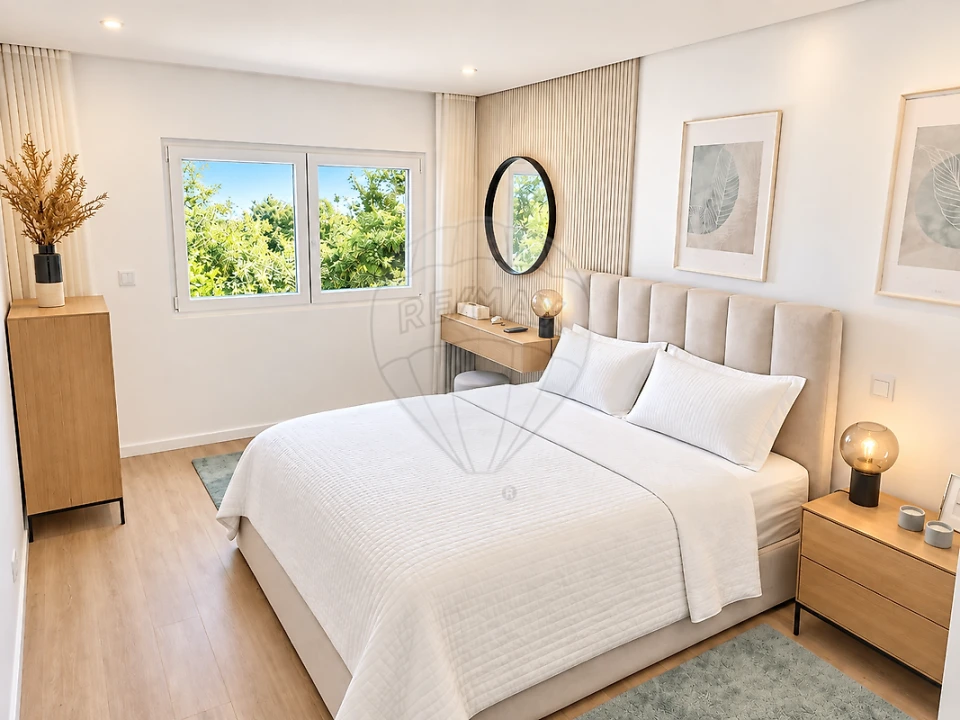 Apartamento T2 para Arrendamento em Almargem do Bispo, Pêro Pinheiro e Montelavar Foto 4