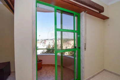 Apartamento T3 para Arrendamento em Rio de Mouro