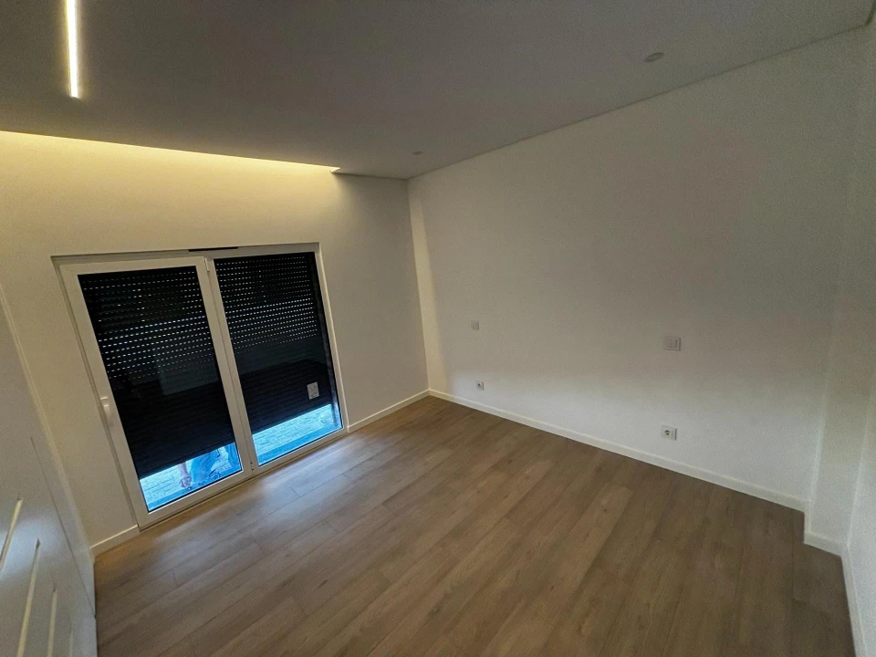 Moradia T3 para Venda em Fernao Ferro Foto 15