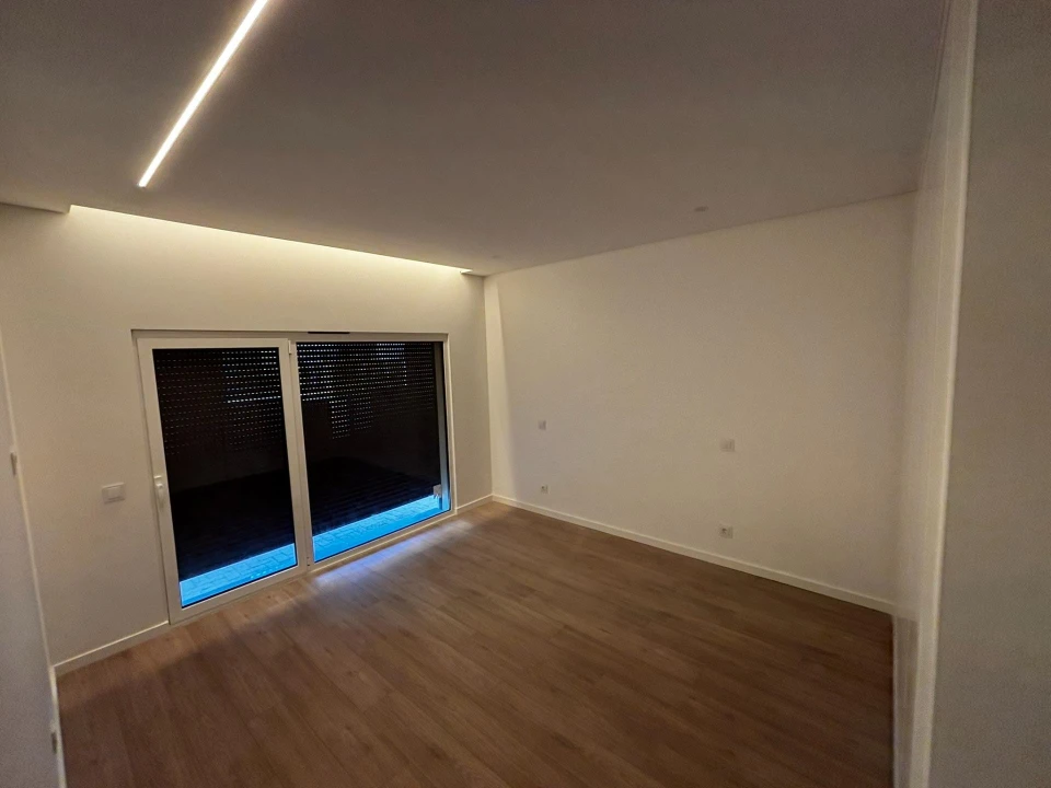 Moradia T3 para Venda em Fernao Ferro Foto 17