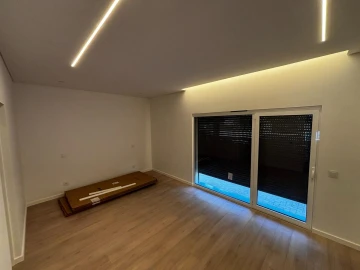 Moradia T3 para Venda em Fernao Ferro
