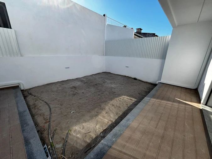 Moradia T3 para Venda em Fernao Ferro Foto 33