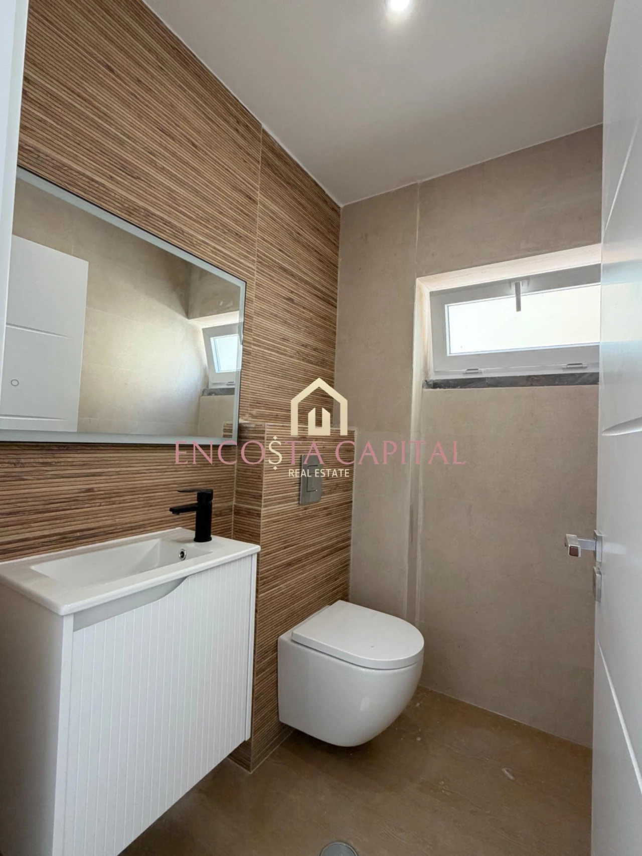 Apartamento T1 para Venda em Carcavelos e Parede Foto 14
