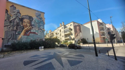 Apartamento T3 para Venda em Alvalade