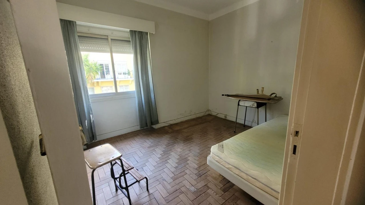 Apartamento T3 para Venda em Alvalade Foto 11