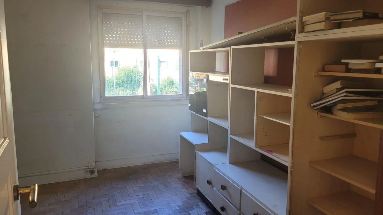 Apartamento T3 para Venda em Alvalade Foto 15