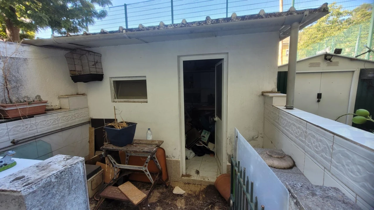 Apartamento T3 para Venda em Alvalade Foto 3