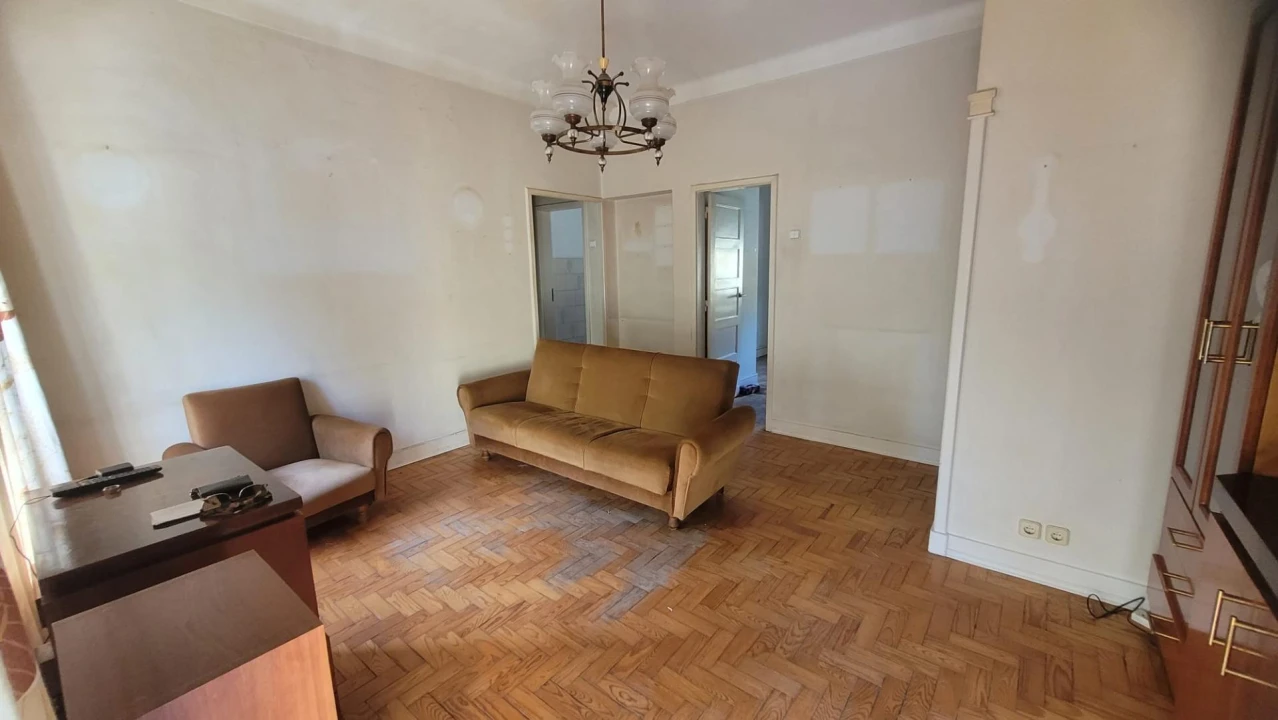Apartamento T3 para Venda em Alvalade Foto 5