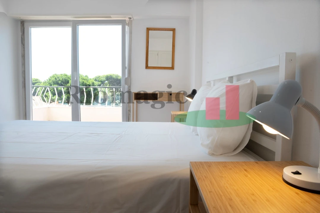 Apartamento T1 para Arrendamento em Costa da Caparica Foto 3