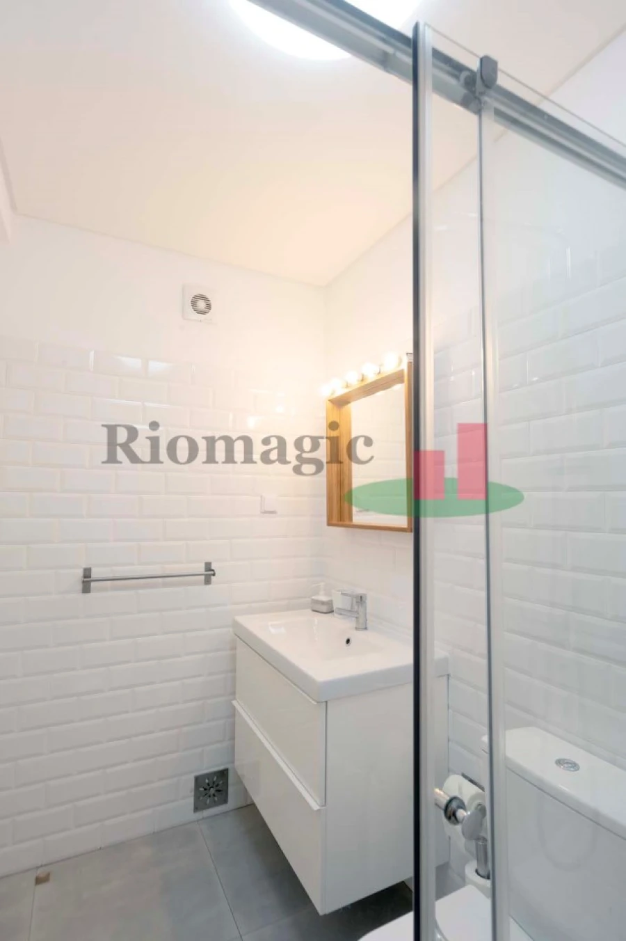 Apartamento T1 para Arrendamento em Costa da Caparica Foto 9