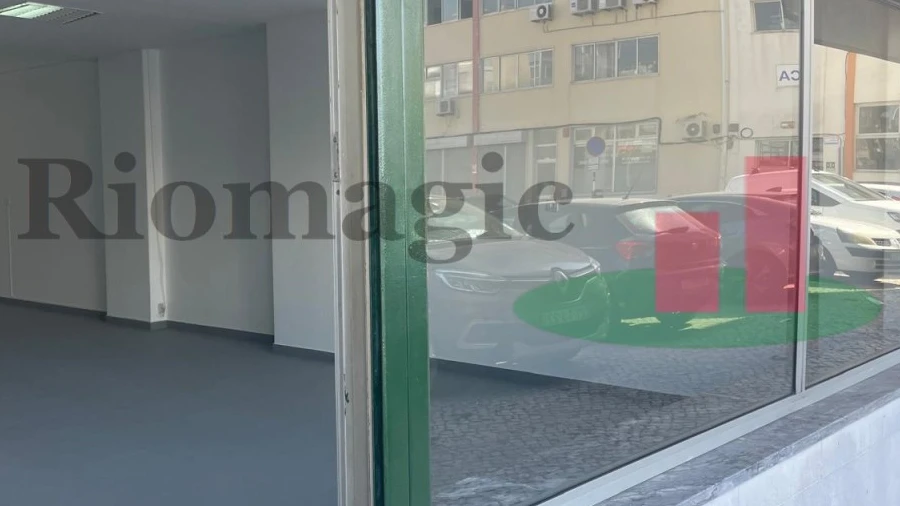 Loja para Venda em Laranjeiro e Feijó