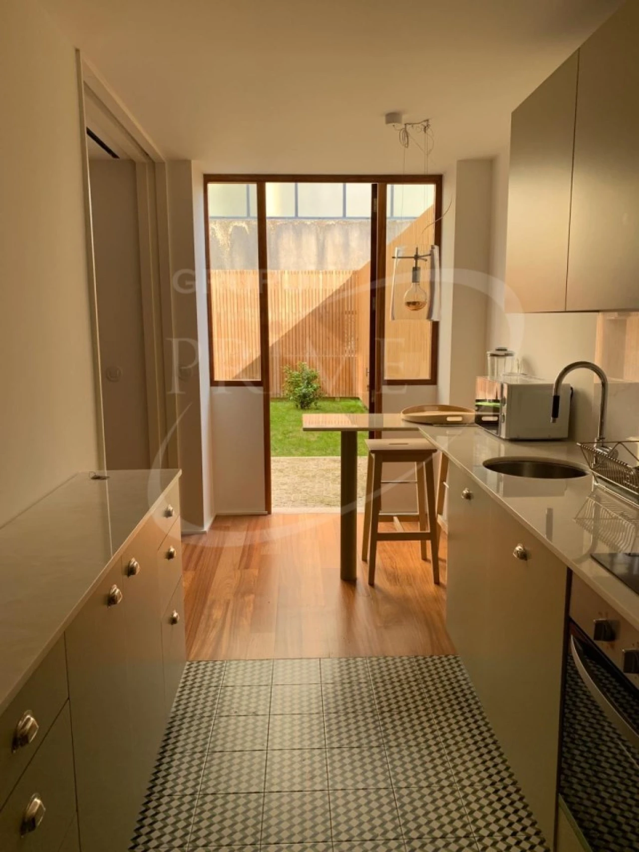 Apartamento T2 para Arrendamento em Aldoar, Foz do Douro e Nevogilde Foto 7