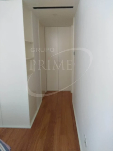 Apartamento T2 para Arrendamento em Aldoar, Foz do Douro e Nevogilde